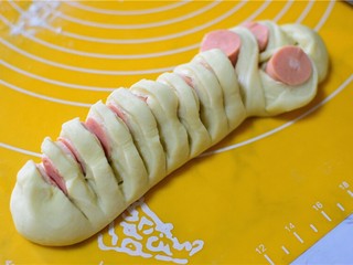 10、火腿肠面包,这样能看懂了吧