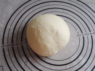 6、酸奶土司,滚圆