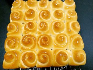 20、 韩国烤馒头,趁热抹橄榄油