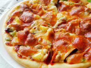 18、馅料足足的超级至尊匹萨,成品