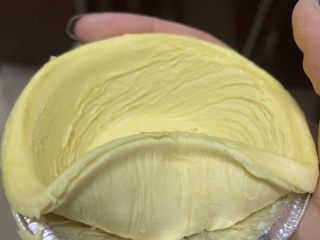 2、超级简单豆沙酥,慢慢取下