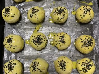 10、超级简单豆沙酥,撒芝麻