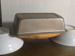 20、纯玉米粉+玉枕蛋糕,烤完立即倒扣，冷却后再脱模。