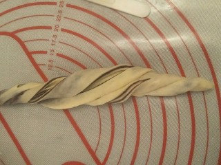 20、豆沙面包圈—改良版(10个)????,把他們扭起來