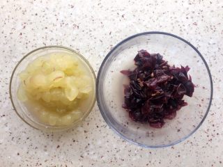 5、葡萄果酱,洗好的葡萄剥皮去籽；