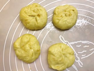 13、肉松华夫饼,像包包子一样包起来，收口压扁