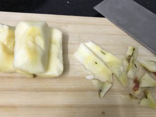 3、苹果酱~自制更安全,去核