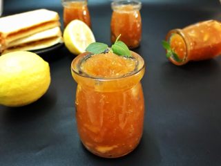 15、苹果酱~自制更安全,自己做的无添加无防腐,安全放心!