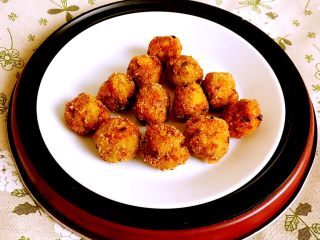 22、香炸土豆丸子,香炸土豆丸子出锅了