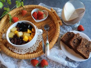 15、双色布丁杯,早餐桌上太美腻了，呵呵