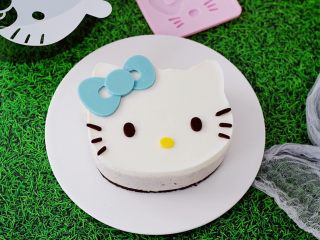 27、6寸KT猫奥利奥慕斯蛋糕,成品图