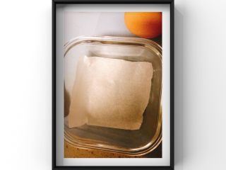 3、紫薯酸奶蒸蛋糕,容器内垫入硅油纸备用！