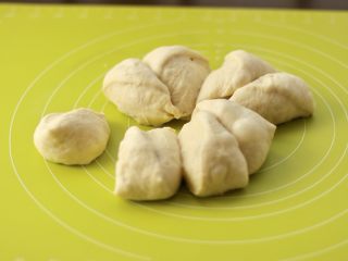 9、甜甜圈,分割成八份