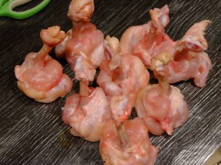 9、棒槌小鸡腿????,用同样的方法处理完所有的翅根