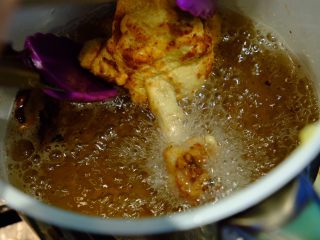 26、棒槌小鸡腿????,别忘了 棒槌头也要用热油滚一下