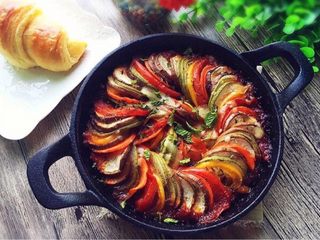 13、普罗旺斯烩菜～《Ratatouille》蔬菜杂烩,味道很不错呦！
