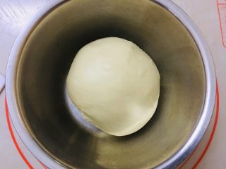 7、蜂蜜小面包,密切发酵。