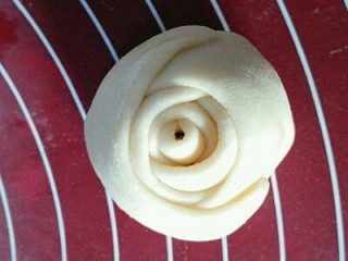 10、玫瑰面包,包好的