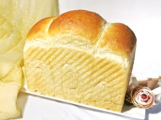 19、一次性发酵健康营养的白吐司,成品图