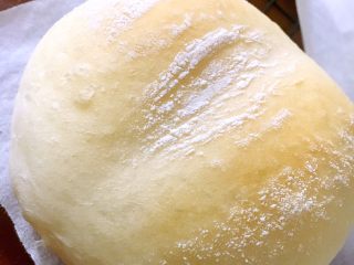 20、海蒂白面包(白屁股面包),这个靠在外侧,就要白一点哈