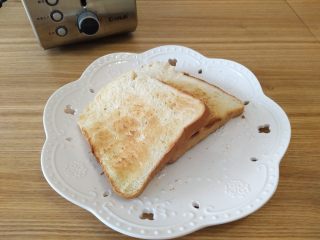 9、冰淇淋三明治,自动弹出后取出