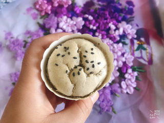 18、香蕉纸杯蛋糕（少油少糖）,凉后可以吃了