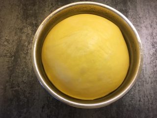 10、南瓜华夫饼,发酵至两倍大小