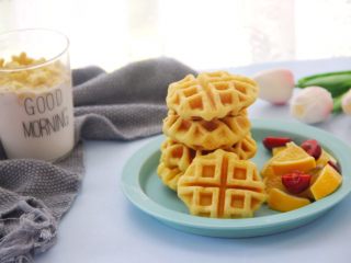 18、南瓜华夫饼,配上一杯牛奶，能量满满的早餐开始了