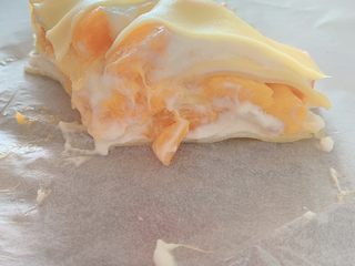 16、芒果千层蛋糕,这是第一个三层芒果夹心的，还没来得及拍照就快被吃完了，好吃????