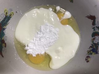 7、酸奶蛋糕,加入玉米淀粉