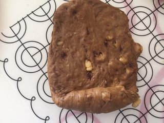 14、伯爵红茶核果软欧,直接卷起来弄成橄榄球状