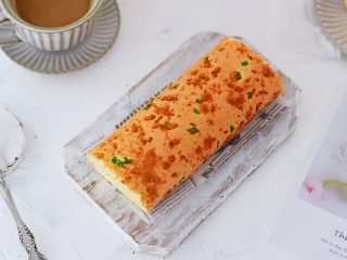 18、香葱肉松蛋糕卷,成品图