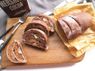 16、可可麻薯夹心软欧,