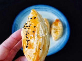 11、芒果酥,趁热吃。