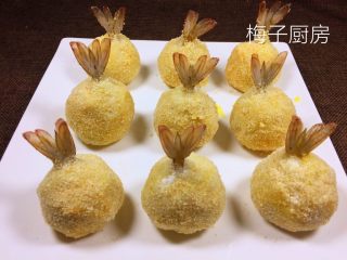 11、土豆虾球,全部处理好的样子，备用。