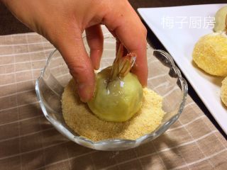 10、土豆虾球,一层面包糠。