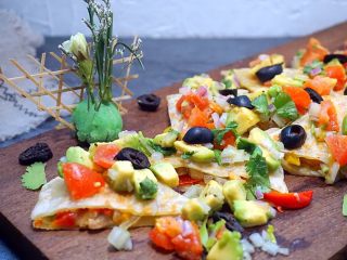 35、墨西哥薄脆饼配牛油果番茄莎莎,不错吧