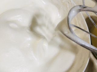 11、蛋糕????,手打第二十五分钟，可以大概成型，????️一个尖尖就可以了