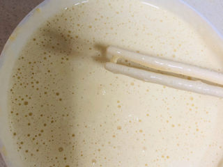 14、蛋糕????,搅拌均匀，可以加一些糖调味