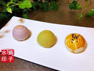 18、螺旋蛋黄酥,成品