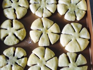 20、花朵面包,依次都刷