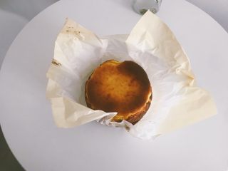 11、巴斯克焦芝士蛋糕,高温230度30分钟 时间温度仅作参考