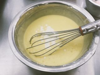 9、巴斯克焦芝士蛋糕,加入淡奶油