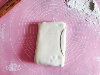 16、自制酥皮版蛋挞,翻过来的样子