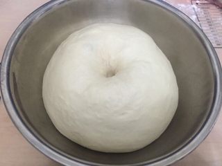 5、蔓越莓面包,一小时可以发酵至两倍大