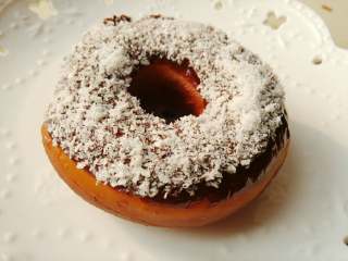 9、甜甜圈,当然，椰蓉的也不错，哈哈。