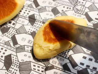 34、奶油面包(不用烤箱),切开看看