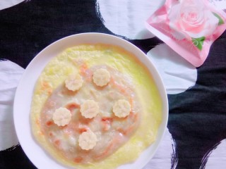 13、香蕉飞饼卷,美味香蕉飞饼。