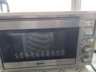 8、酸奶芝士蛋糕,烤箱185°预热10分钟