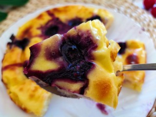 12、酸奶芝士蛋糕,满满蓝莓汁